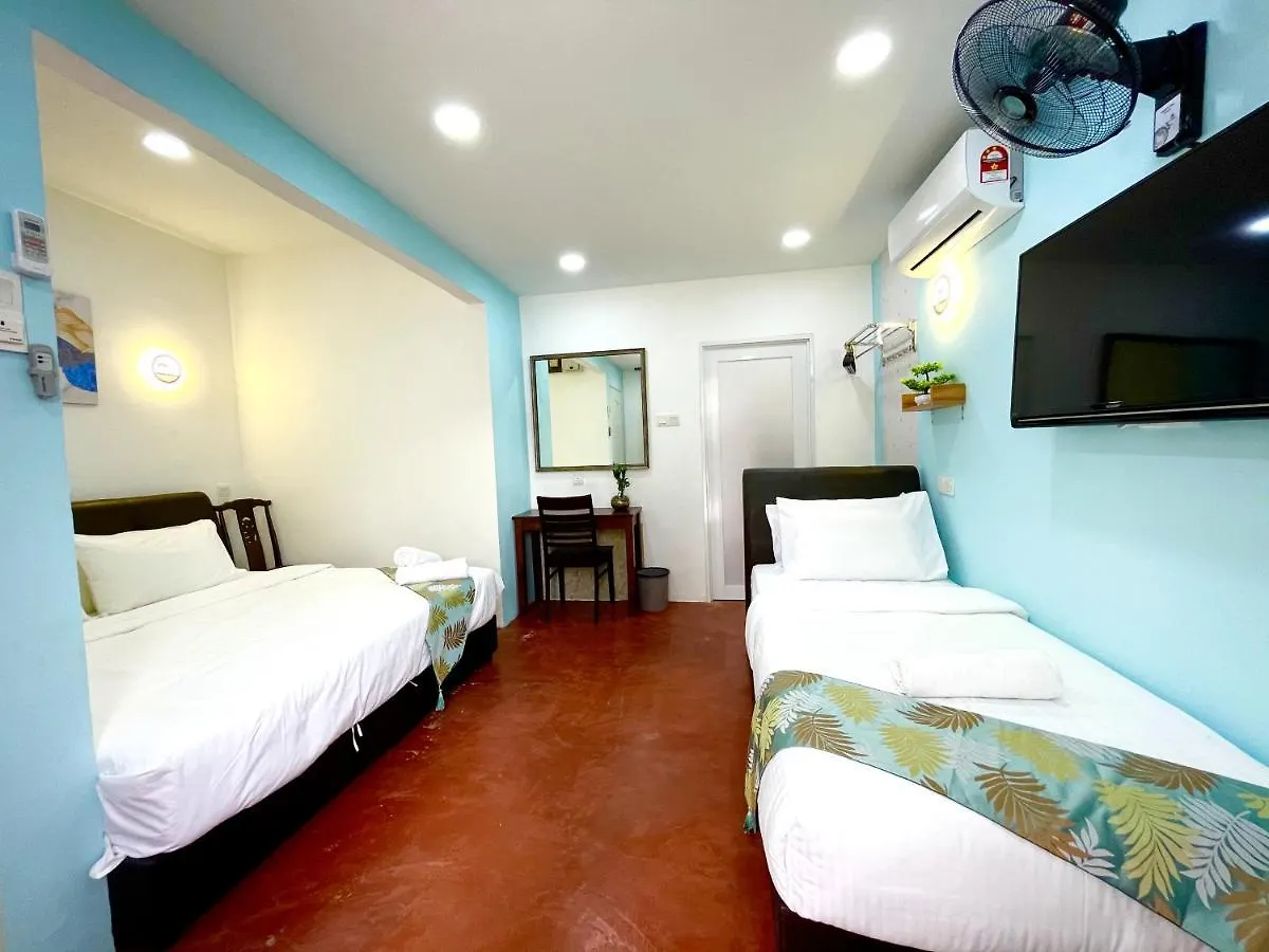 Gurney Treasure - The Vintage Villa By Little Cabin George Town Guest house